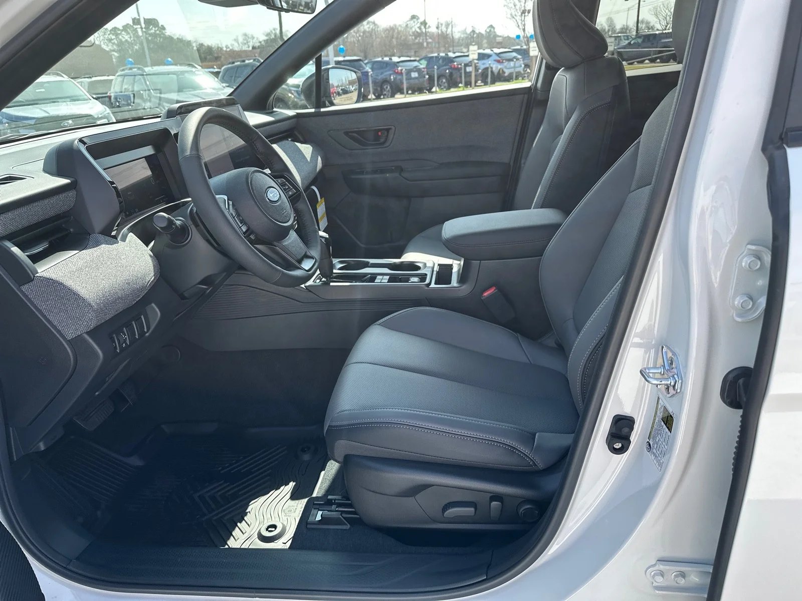 New 2026 CRYSTAL WHITE PEARL Subaru Limited image 12