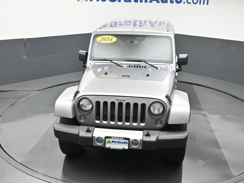Used 2014 Gray Jeep Unlimited Sahara image 26