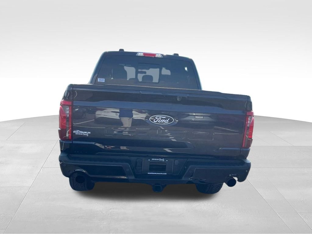 Used 2024 Blue Ford XLT image 4