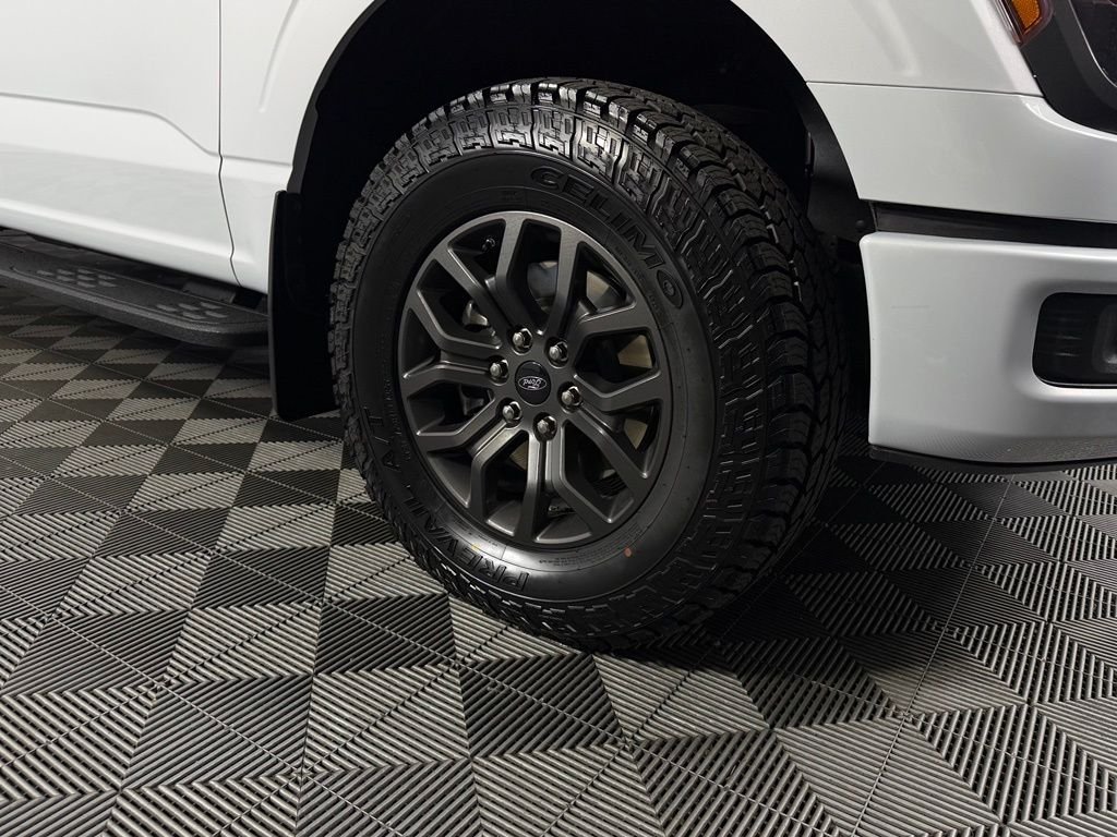 Used 2025 Space White Metallic Ford Tremor image 11