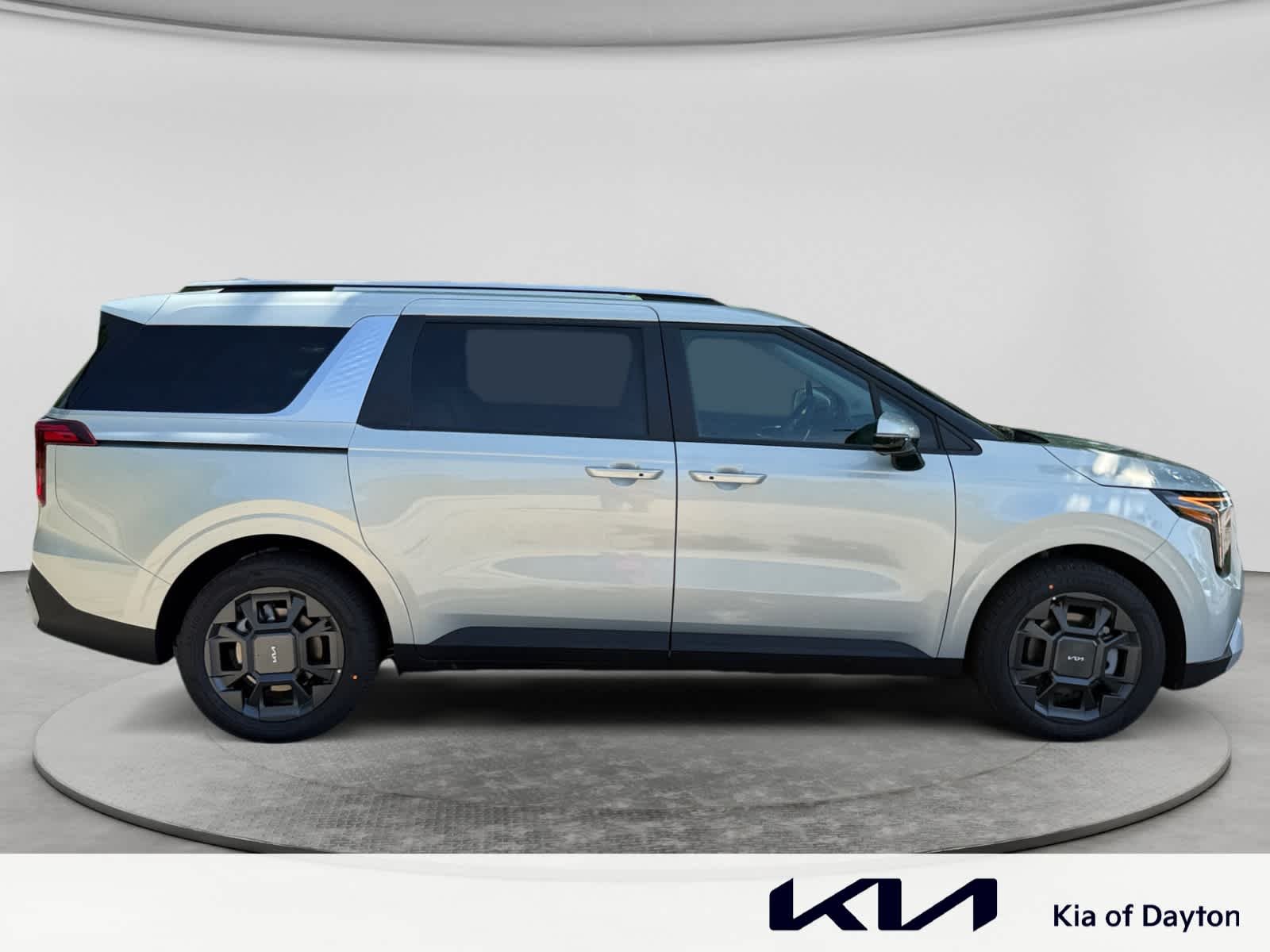 New 2026 Ivory Silver Kia EX image 4