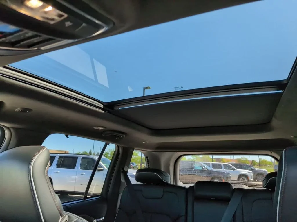 2026 Jeep Grand Cherokee Summit - Photo 26