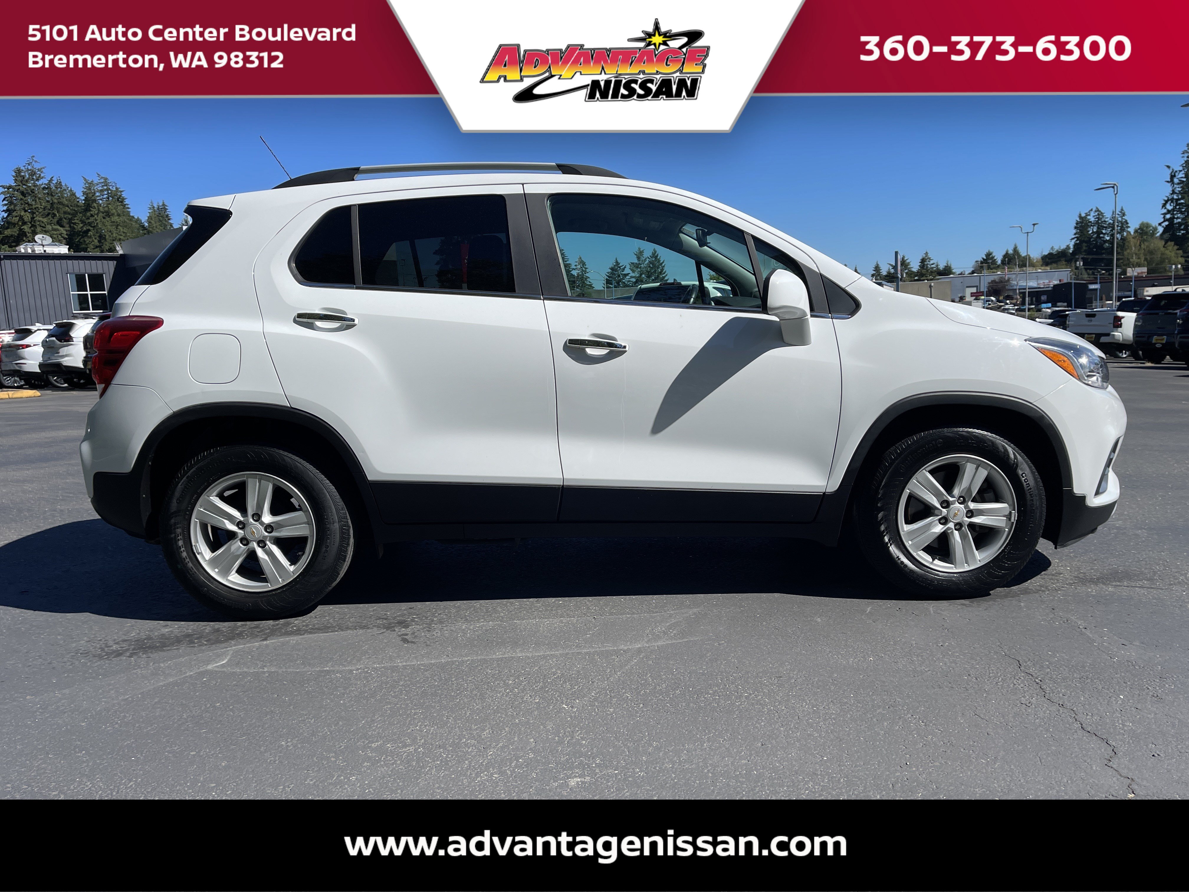 Used 2020 Summit White Chevrolet LT image 8