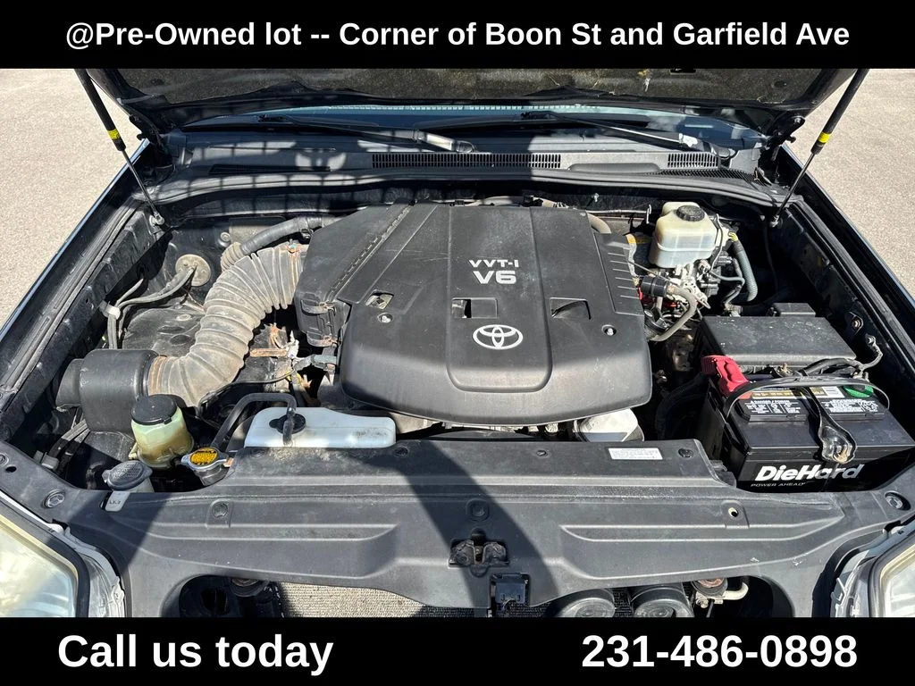 Used 2008 Black Toyota SR5 image 9