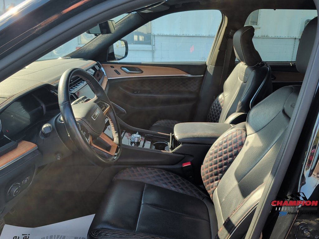 Used 2023 Black Jeep Summit image 20