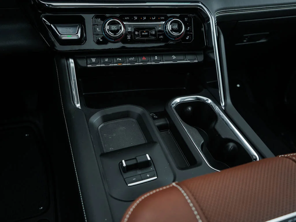 New 2026 Onyx Black GMC Denali Ultimate image 25