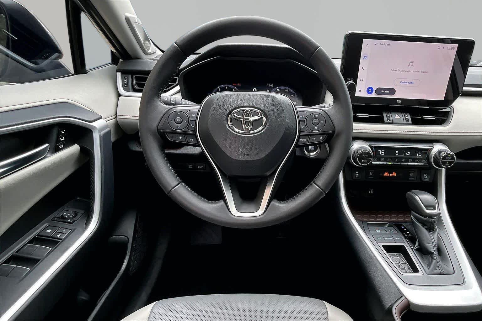 Used 2025 Silver Sky Metallic Toyota Limited image 6