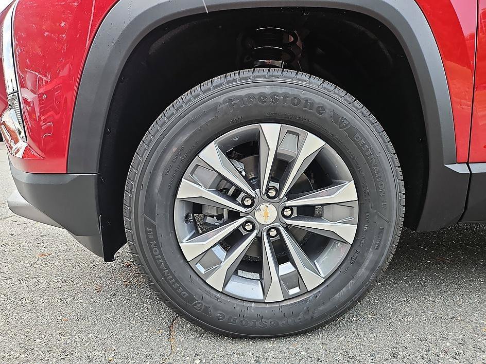 2026 Chevrolet Equinox LT - Photo 8