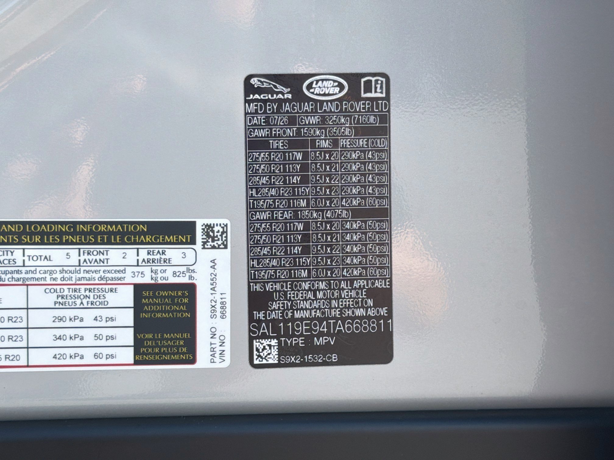 New 2026 Borasco Grey LAND ROVER Autobiography image 44