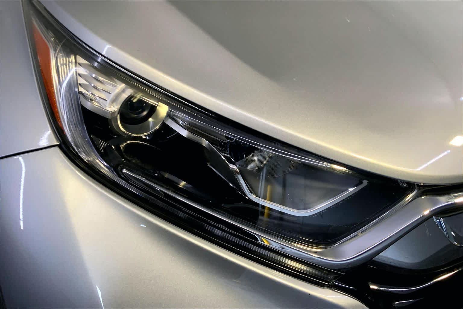 Used 2019 Lunar Silver Metallic Honda LX image 26