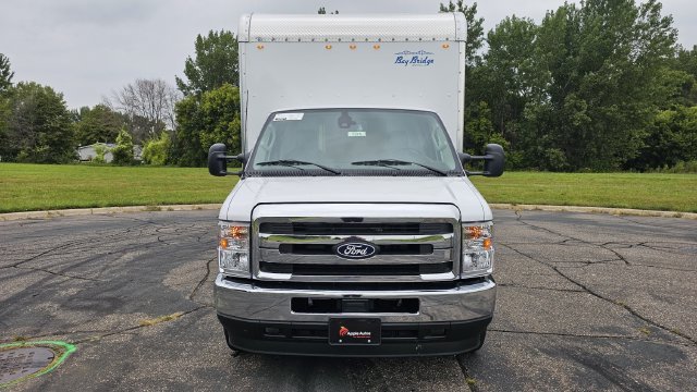 New 2027 Oxford White Ford Base image 8