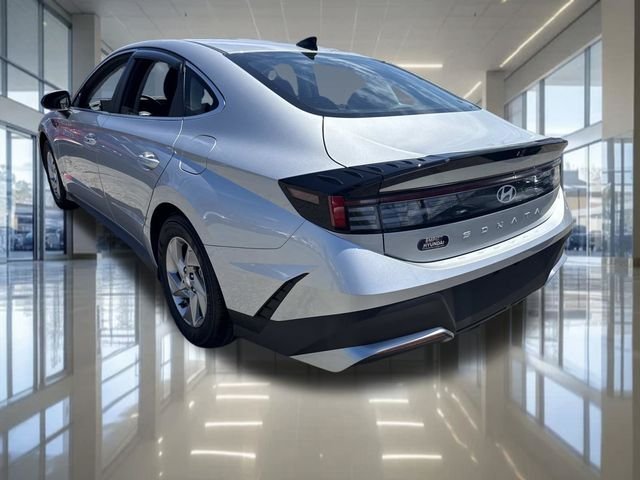 2025 Hyundai Sonata SE - Photo 8
