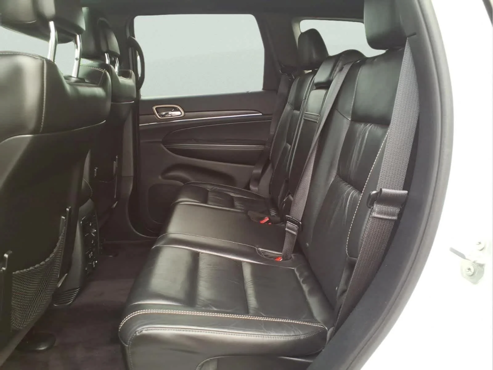 Used 2016 Bright White Clearcoat Jeep Limited image 29