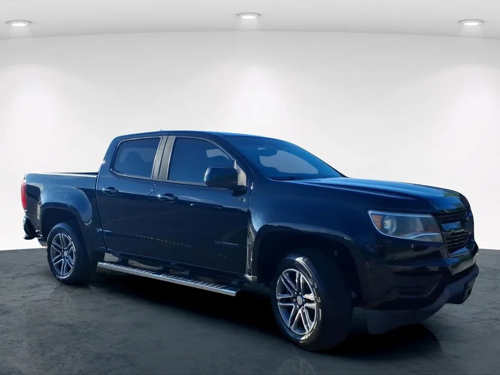 Certified Used 2019 Black Chevrolet Work Truck image 4