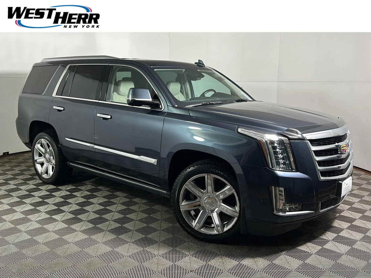 Used 2020 Shadow Metallic Cadillac Premium Luxury image 1