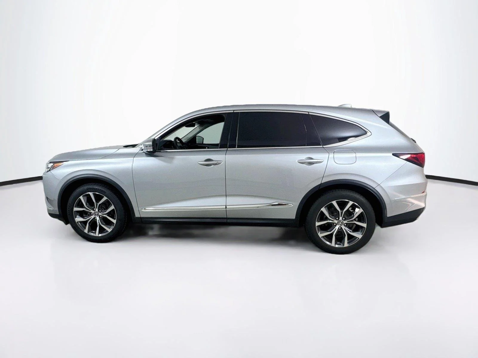 Used 2024 Lunar Silver Metallic Acura SH-AWD w/Tech image 3