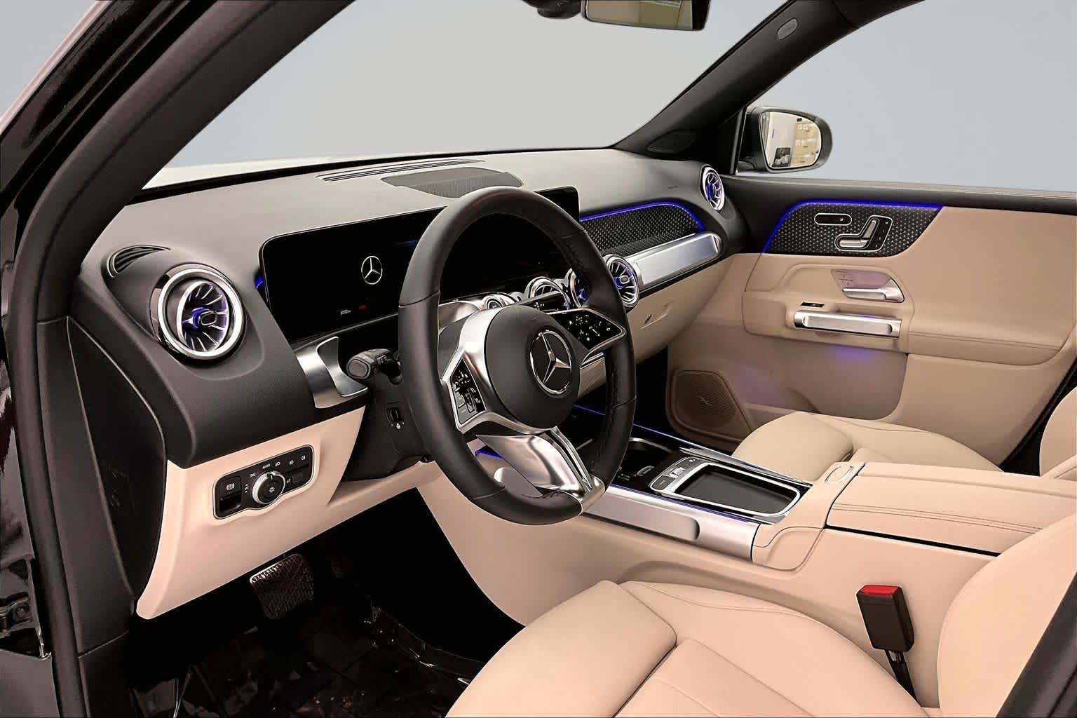 New 2026 Cosmos Black Metallic Mercedes-Benz GLB 250 image 2