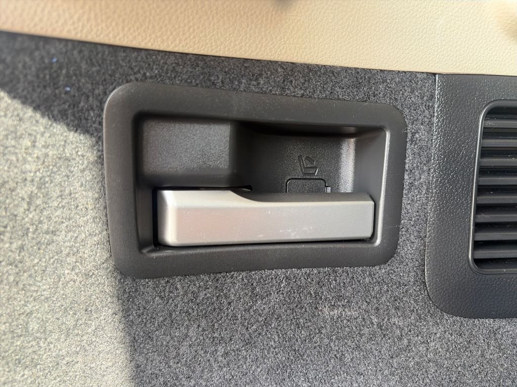 Used 2014 Midnight Nissan SV image 39
