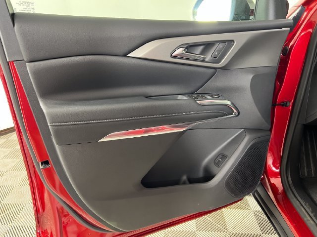 2027 Chevrolet Traverse LT - Photo 10