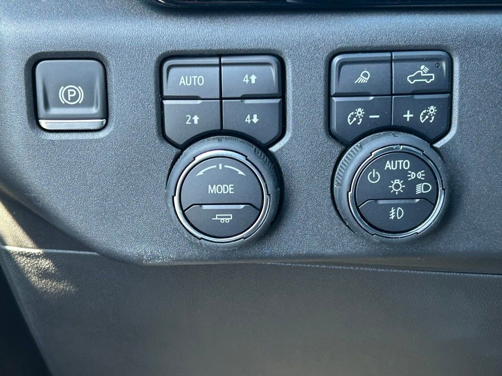 2025 Chevrolet Silverado 1500 ZR2 - Photo 32