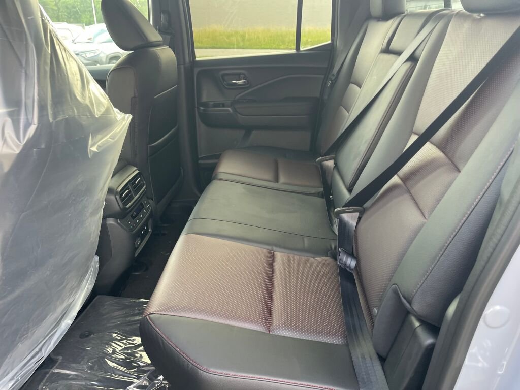 New 2026 Sonic Gray Pearl Honda Black Edition image 19