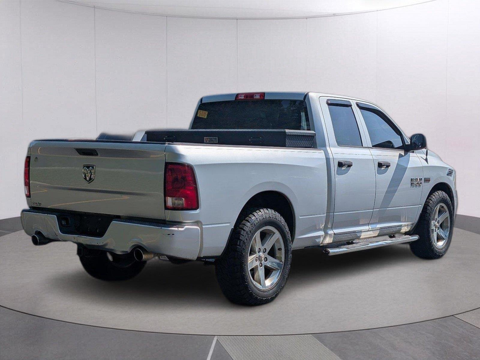 Used 2013 Bright Silver Metallic Ram Express image 6