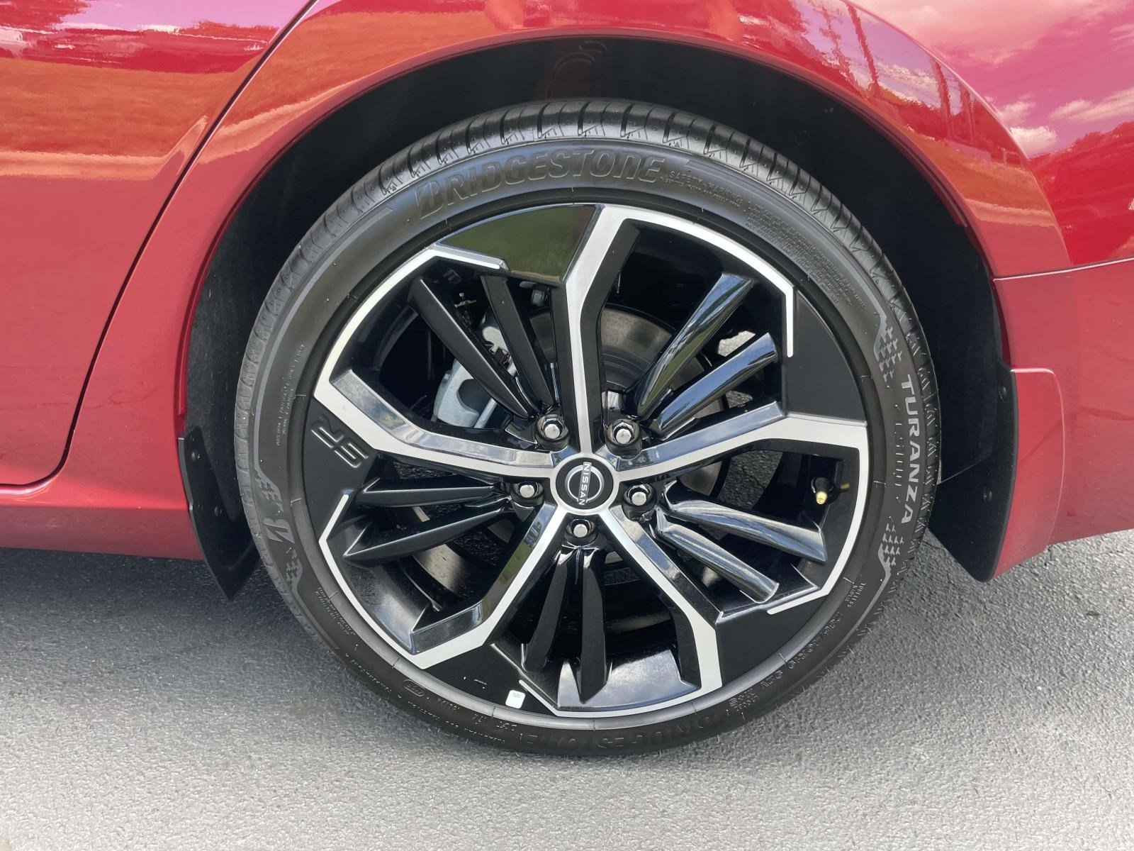 Used 2026 Red Nissan SR FWD image 7