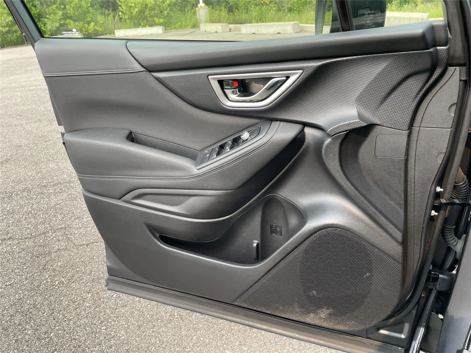 Used 2020 Magnetite Gray Metallic Subaru Premium image 26