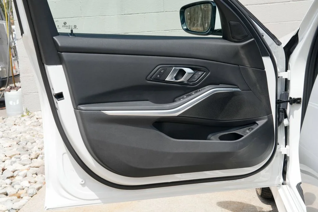 2024 BMW 3 Series 330i - Photo 14