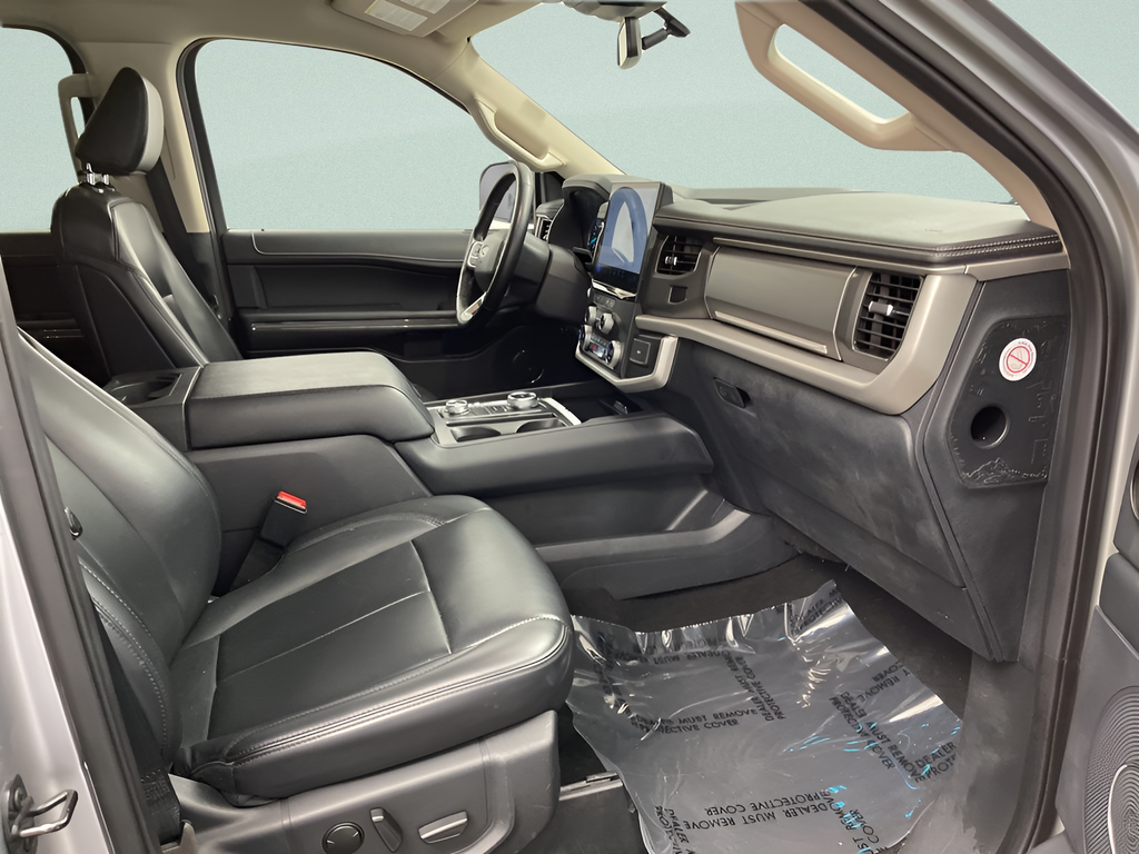 Used 2024 Silver Metallic Ford XLT image 28