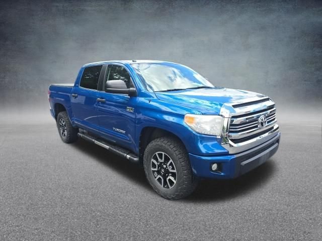 Used 2017 Blazing Blue Toyota SR5 image 11