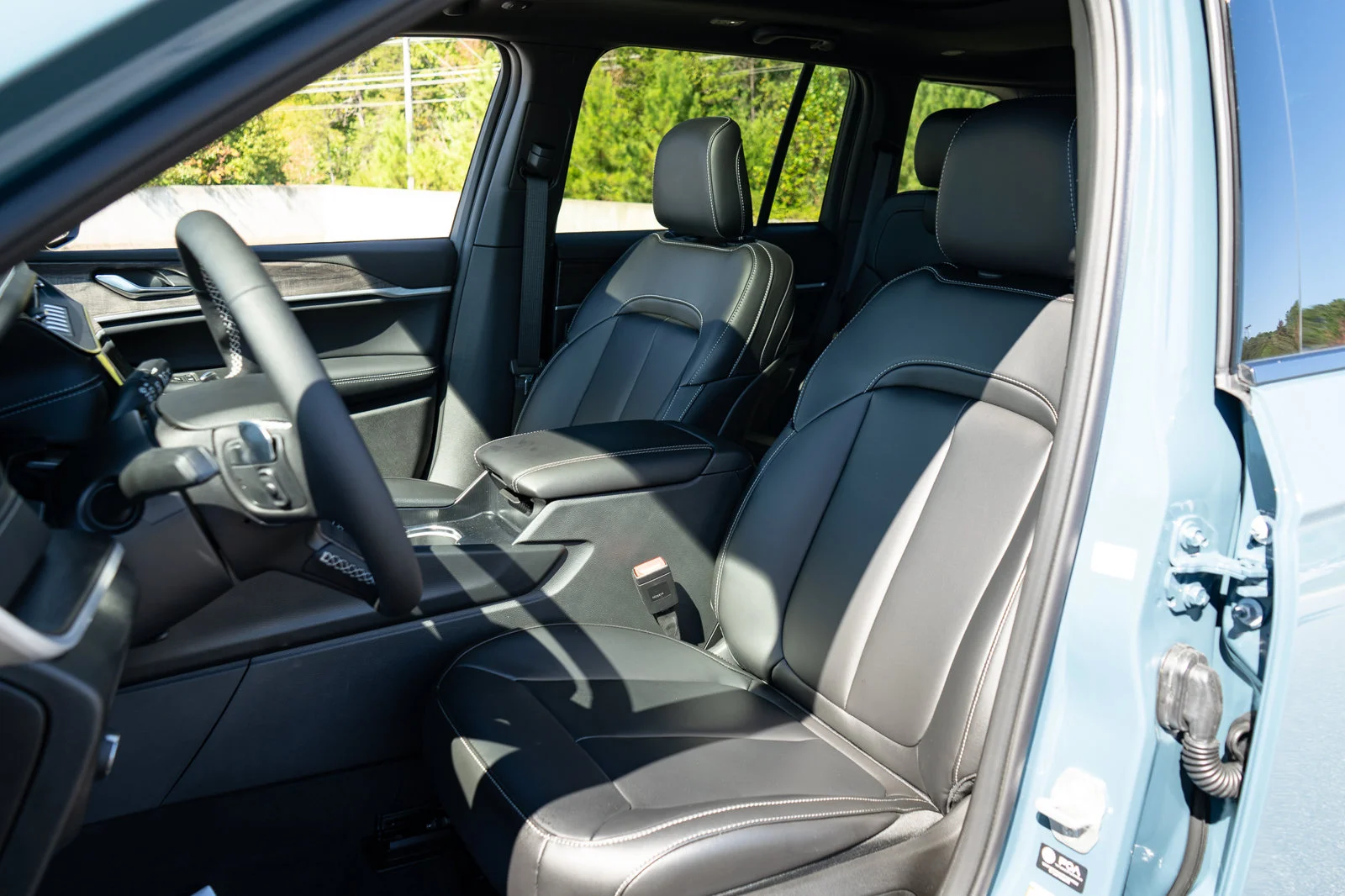 New 2027 Steel Blue Paint Jeep Limited image 15