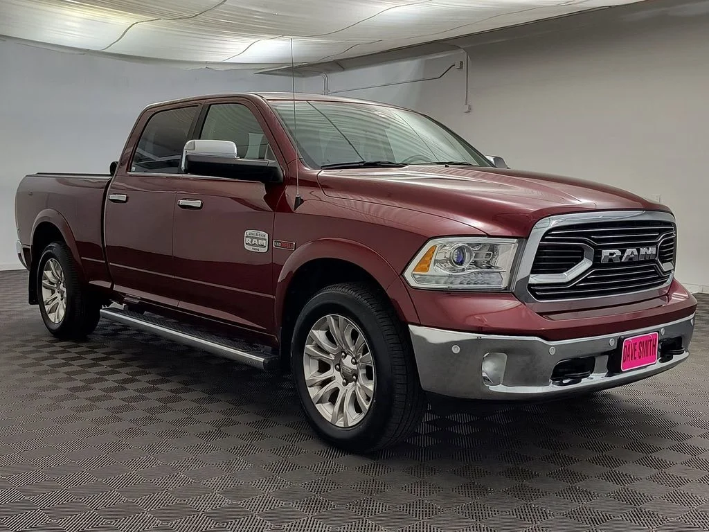 Used 2018 Delmonico Red Pearlcoat Ram Longhorn image 7
