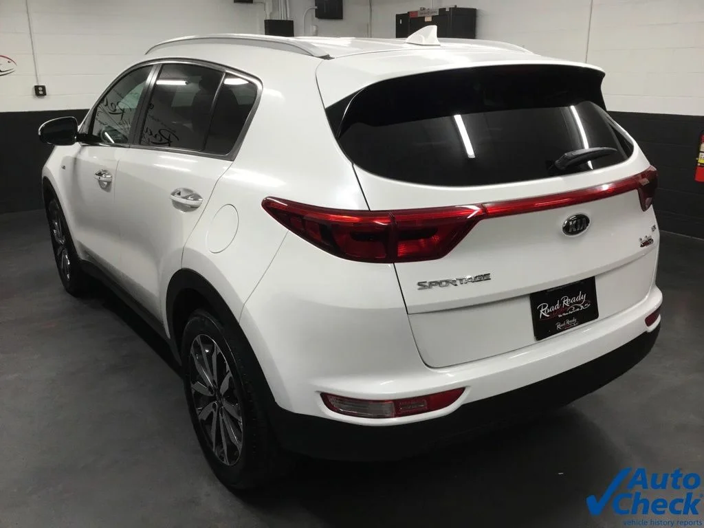 Used 2018 White Kia EX image 7