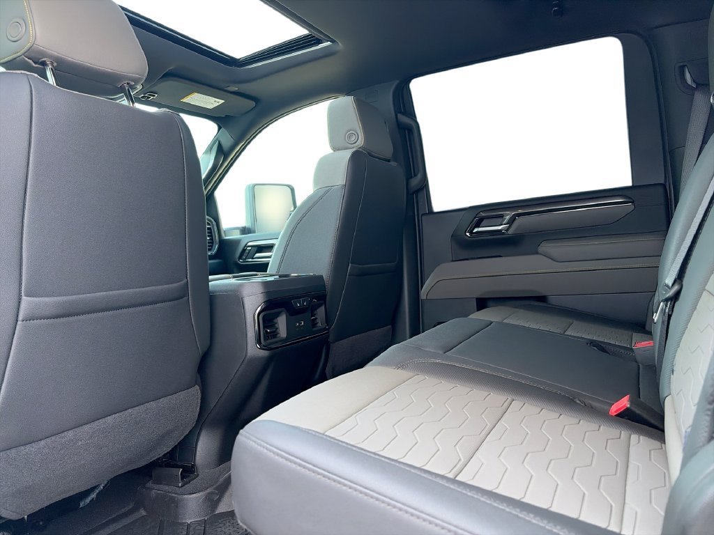 2026 Chevrolet Silverado 2500HD ZR2 - Photo 26