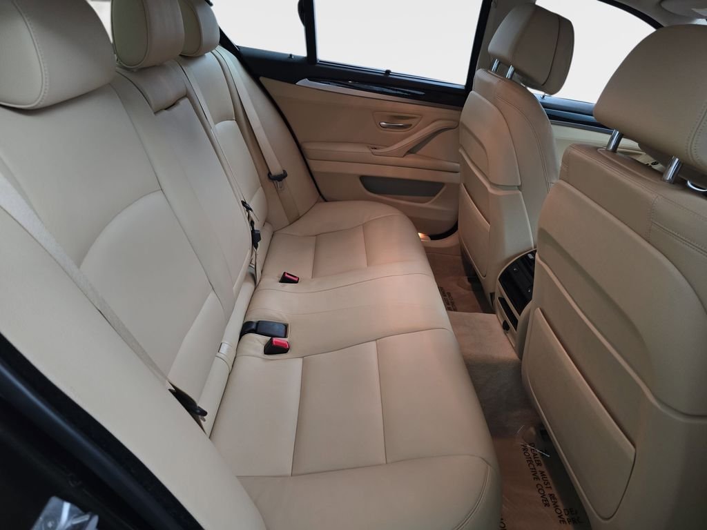 Used 2015 Jatoba Brown Metallic BMW 528i xDrive image 13