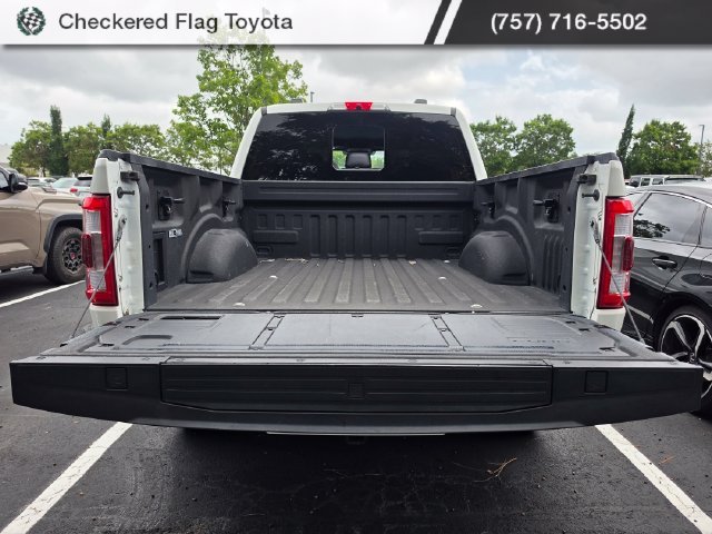 Used 2022 Star White Metallic Tri-Coat Ford Lariat image 7