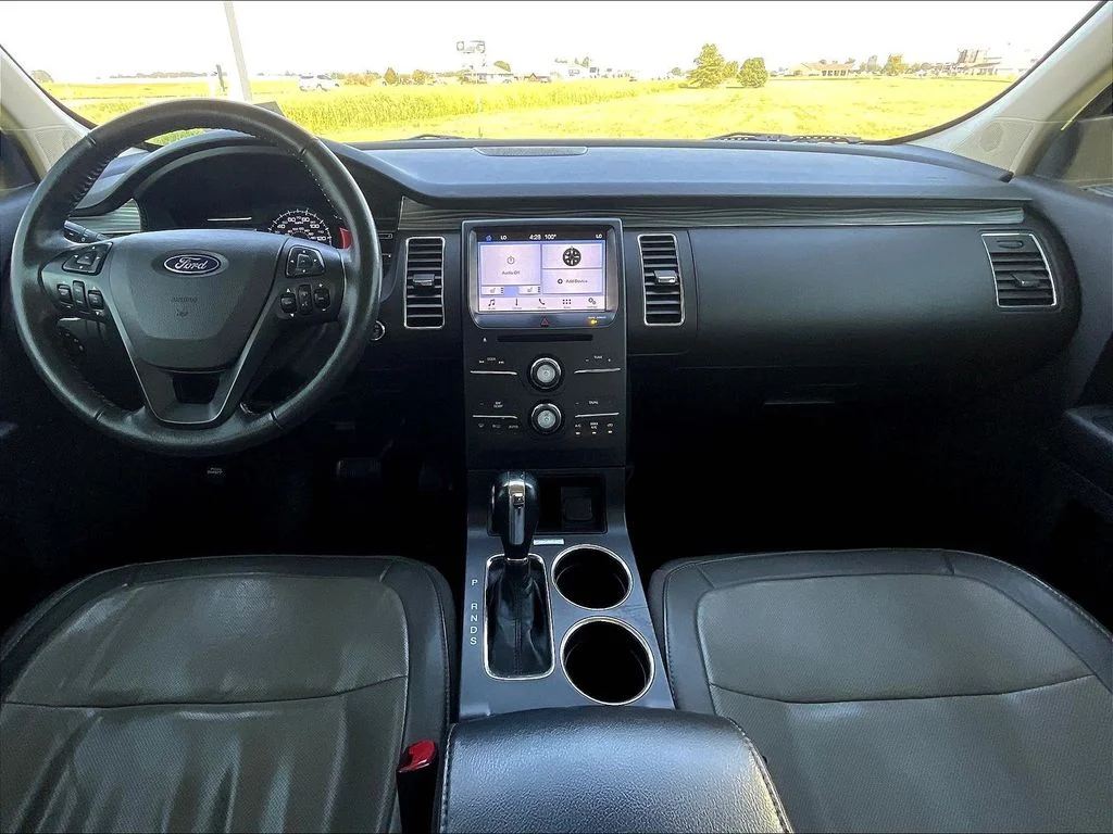 Used 2019 Red Ford SEL image 10