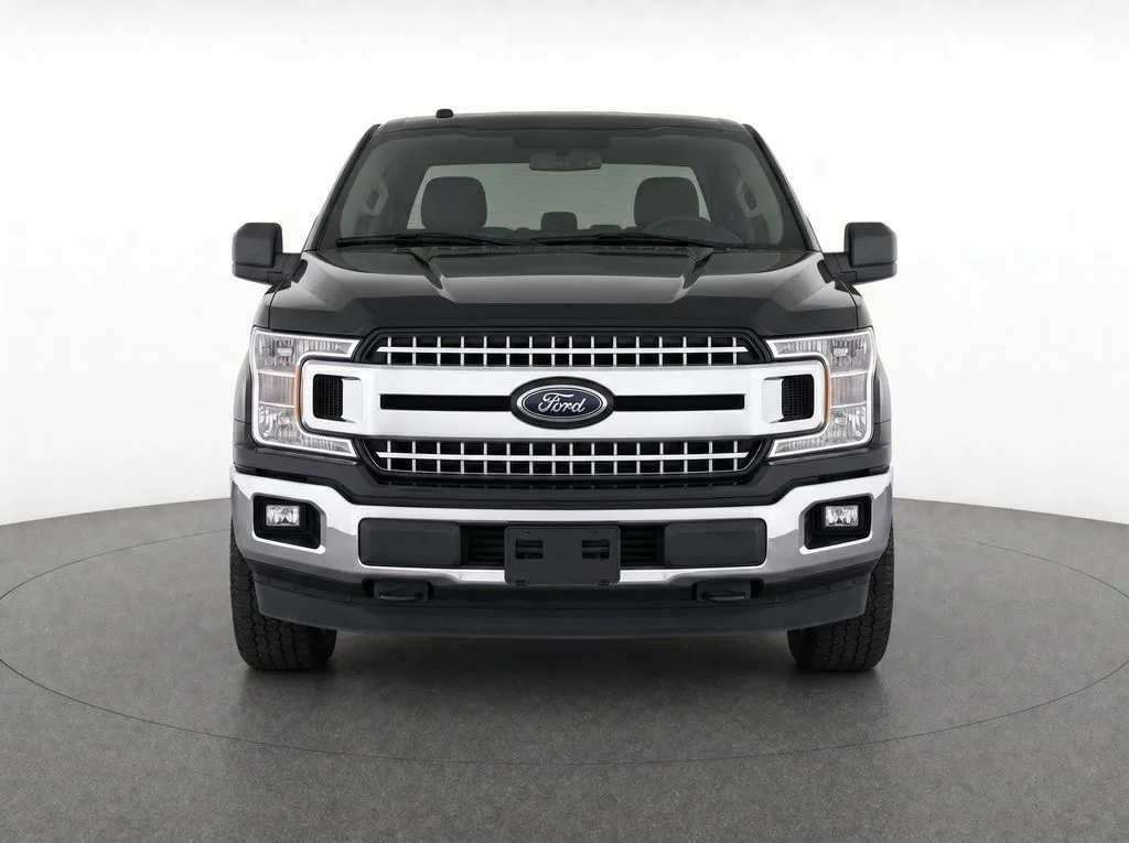 Used 2018 Black Ford XLT image 2
