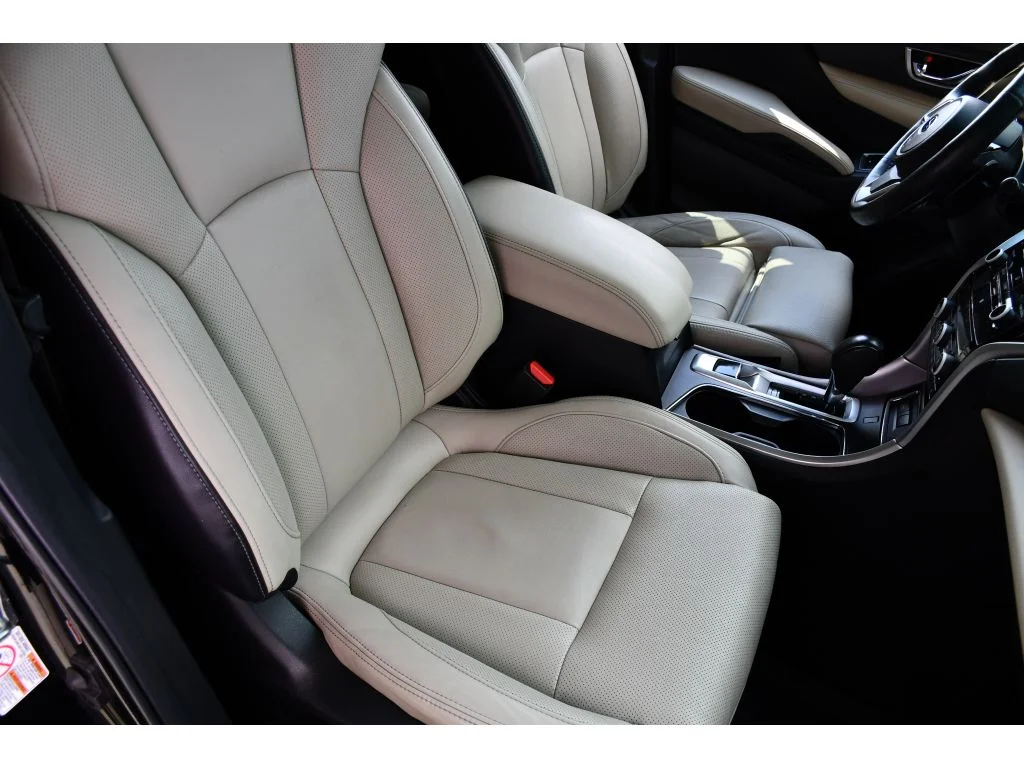 Used 2020 Crystal Black Silica Subaru Limited image 31