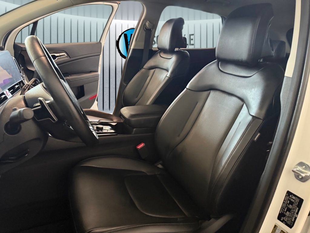 Used 2023 White Kia EX image 21