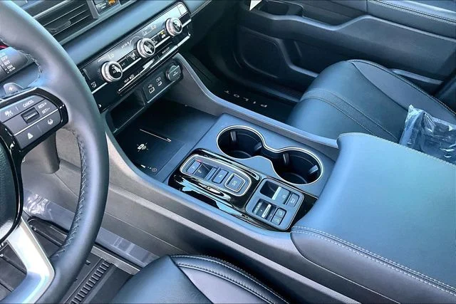 New 2025 Honda Pilot Touring+ 4D Sport Utility