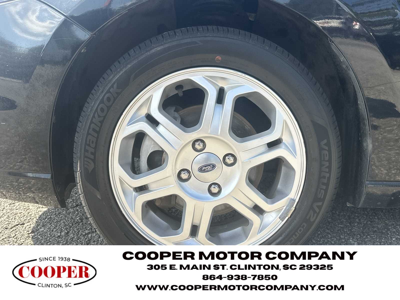 Used 2010 BLACK Ford SE image 13