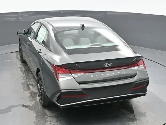 New 2026 Gray Hyundai SEL Sport image 10
