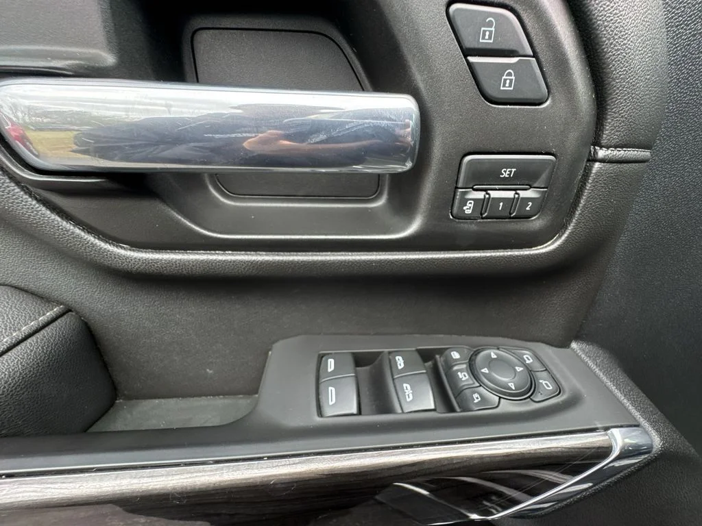Used 2020 Black Chevrolet LTZ image 5