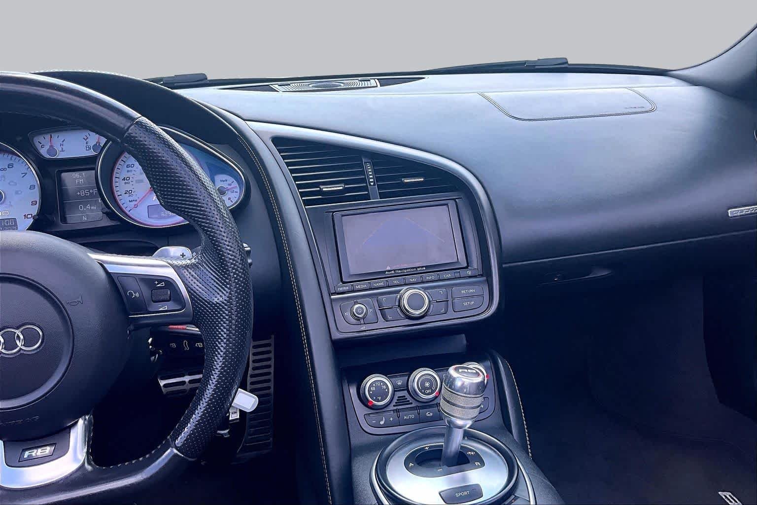 Used 2011 Phantom Black Pearl Audi 5.2L image 6