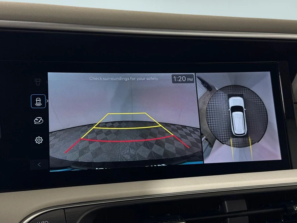 New 2026 White Hyundai SEL Premium image 23