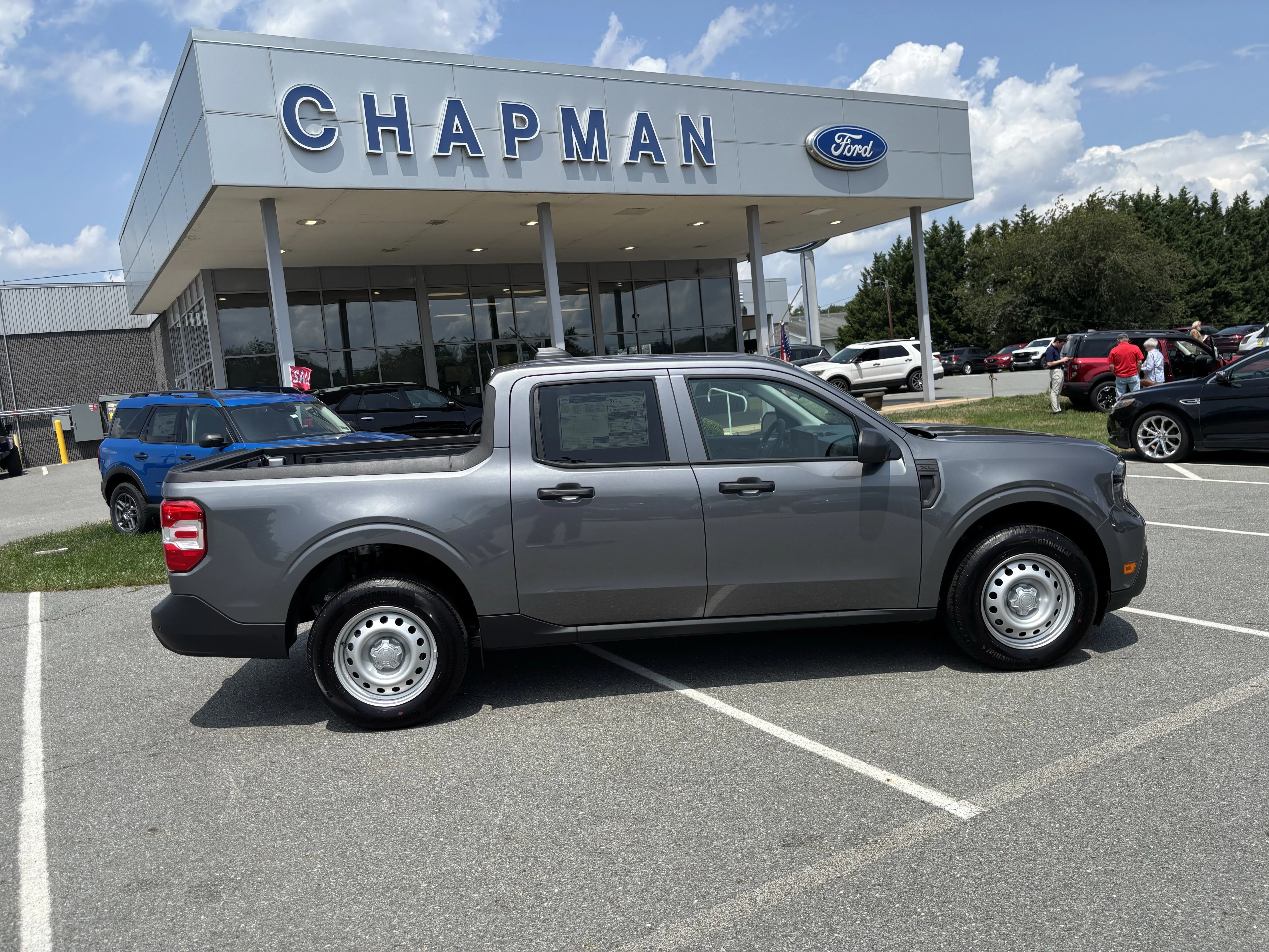 New 2026 Carbonized Gray Metallic Ford XL image 9