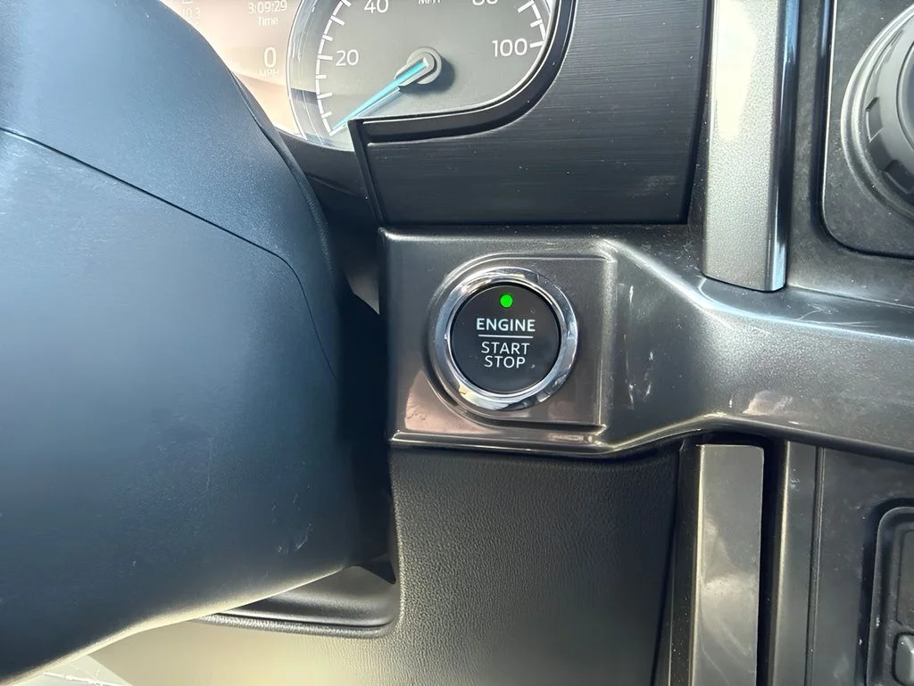 Used 2023 Black Ford XLT image 24