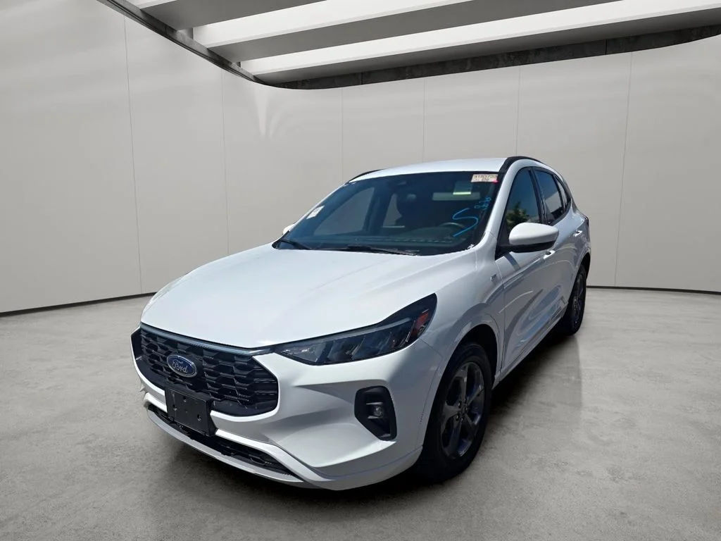 Used 2023 OXFORD WHITE Ford ST-Line Select image 2